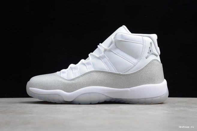 AR0715-100 Air WMNS 11 Jordan Metallic White Grey SilverVast 0715